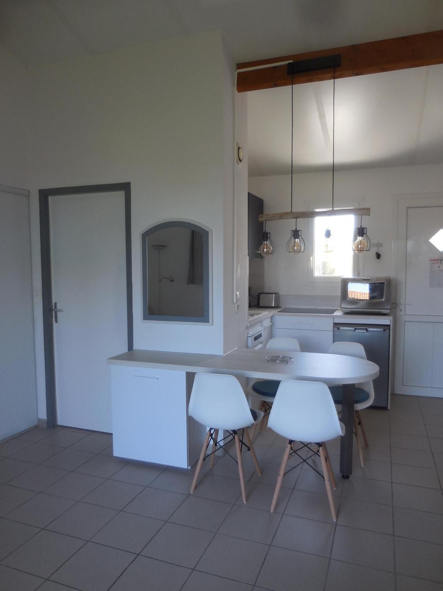 Maison Cosy Avec Piscine Partagee Le Château-dʼOléron Exteriér fotografie
