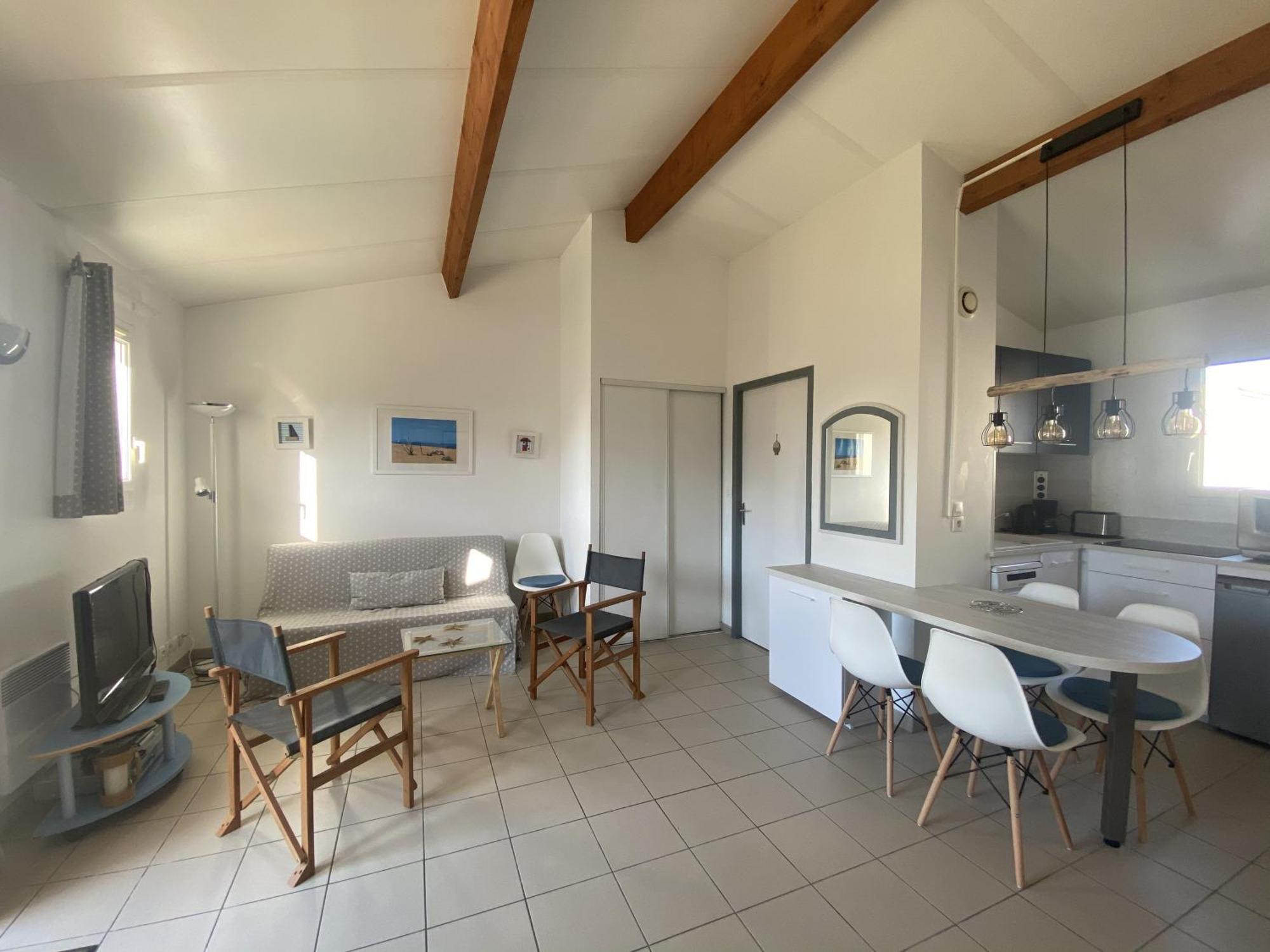 Maison Cosy Avec Piscine Partagee Le Château-dʼOléron Exteriér fotografie
